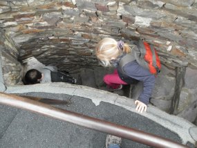 Abstieg vom Burgfried