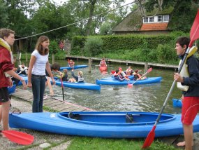 Klassenfahrt der 9a und 9c in die Wassersportjugendherberge Heeg
