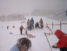 Die Klasse 5a am Fachtag 2003 im Wintersportgebiet