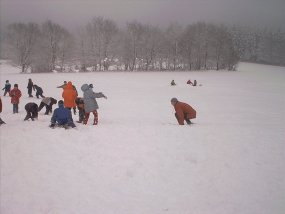 Die Klasse 5a am Fachtag 2003 im Wintersportgebiet