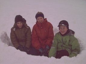Die Klasse 5a am Fachtag 2003 im Wintersportgebiet